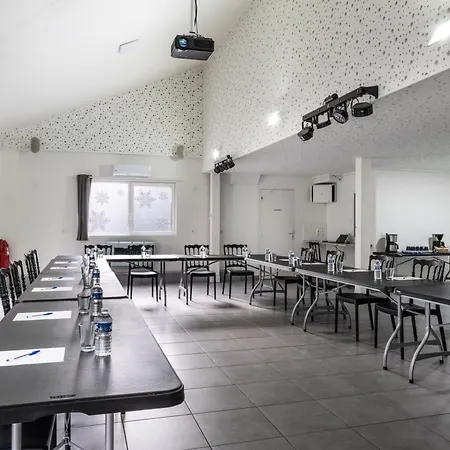 L'epinette - De Groupe Et Salle De Reception * 阿勒瓦尔